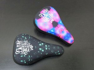 画像1: *Volume The Finer Things Seat [Tripod] (1)