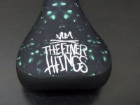 画像1: *Volume The Finer Things Seat [Tripod]