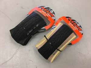 画像1: Maxxis Grifter Tire [kevlar] (1)