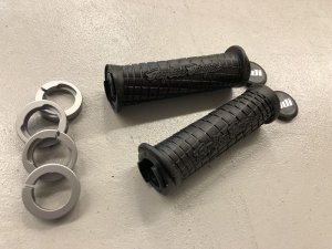 画像2: *ODI Troy Lee Lock-on Grip (2)