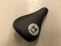 画像1: *United Martinez Tripod Seat
