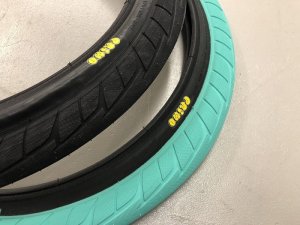 画像1: Primo 555C Tire 2.45" (1)