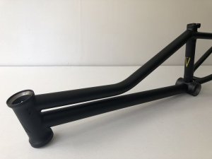 画像1: *Ares V Frame [19.5"TT] Matt Black (1)