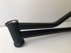 画像2: *Ares V Frame [19.5"TT] Matt Black (2)