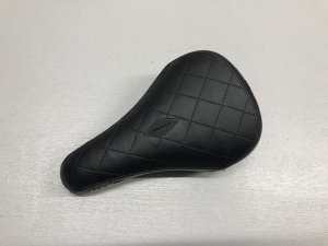 画像2: Kink Splendor Pivotal Seat (2)