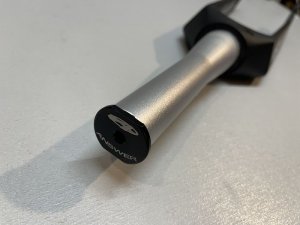 画像4: *Answer Dagger Pro Taperd Carbon Fork  [20"/20mm/1-1/8"-1.5" ] (4)