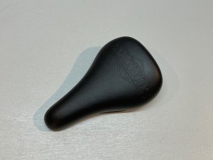 画像1: *Sunday Cloud Cornerstone Tri-Pod Seat (1)