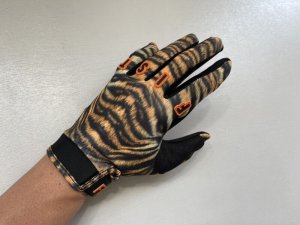 画像1: Fist Handwear Tiger Gloves (1)