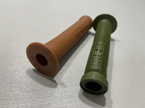 画像3: *ODI Stay Strong Lion Heart Grip (3)