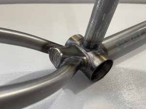 画像8: Subrosa MR1 Frame [20.5"TT] Satin Trans Raw (8)