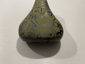 画像10: *Subrosa Thrashed Pivotal Mid Seat (10)