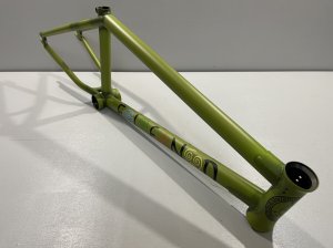 画像2: *Fiend Raekes Frame [20.6"TT] Trans Earth Green (2)