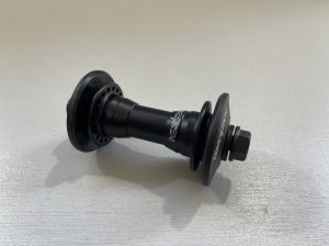 画像1: Demolition Whistler Front Hub (1)