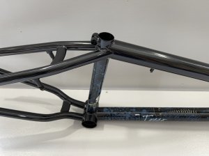 画像5: *Kink The Tocco Frame [21"TT] Metallic Black (5)