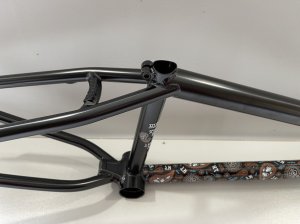 画像5: *Subrosa Thunderbeast Frame [20.5"TT] Black Paisley (5)