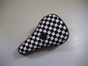 画像1: Cult x Vans Pivotal Slip-On Seat [B&W Checkerboard] (1)