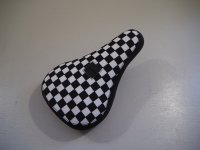 画像1: Cult x Vans Pivotal Slip-On Seat [B&W Checkerboard]