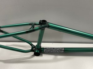 画像4: *Fiend Varanyak V3 Frame [20.25"TT] Matt Trans Green (4)