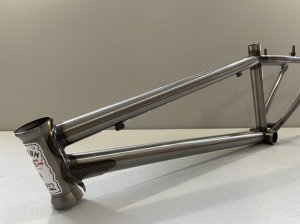 画像1: *[24"Wheel] Cult Race Cruiser Frame [22"TT] Clear Raw (1)