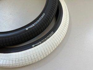 画像1: *Demolition Hammerhead Tire [Street Tread] (1)