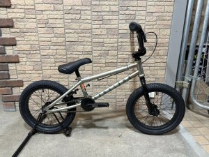 画像1: [KIDS] 2022/23 Haro Downtown 16 [16"Wheel] Gloss Granite (1)