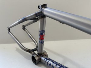 画像4: Volume Voyager XL Frame [20.75"TT] Flat Blue/Raw (4)