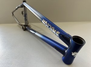 画像2: Volume Voyager V2 Frame [20.75"TT] Flat Blue/Raw (2)