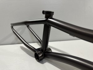 画像4: *Nous Verse Frame [18.4"TT] Trans Black (4)