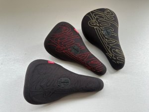 画像1: *Odyssey Big-Stitch Pivotal Seat (1)