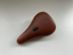 画像4: *Sunday Badge Pivotal Seat (4)