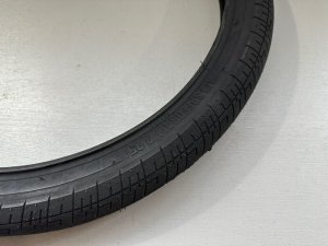 画像1: [22"Wheel] S&M Speedball Tire [22x2.25"] (1)