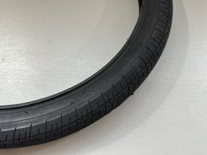 画像1: *[22"Wheel] S&M Speedball Tire [22x2.25"] (1)