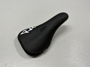 画像3: *Eclat Void Pivotal Seat (3)