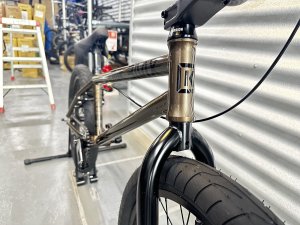 画像2: 2023 Kink Launch [20.25"TT] Gloss Baja Bronze (2)