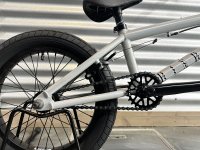 画像2: [KIDS] 2023 Kink Carve 16 [16"Wheel] Gloss Digital White