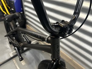 画像2: [KIDS] Subrosa Altus 16 [16"Wheel] Gun Metal Grey (2)