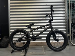 画像1: [KIDS] Subrosa Altus 16 [16"Wheel] Gun Metal Grey (1)