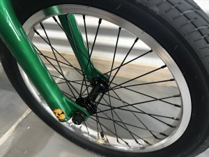 画像2: [KIDS] 2023 FIT Misfit 18 [18"Wheel] Emerald Green (2)