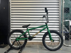 画像1: [KIDS] 2023 FIT Misfit 18 [18"Wheel] Emerald Green (1)