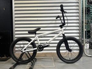 画像1: [KIDS] Durcus One Path V2 [18"Wheel] Gloss White (1)