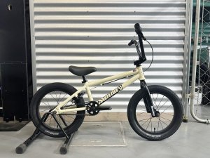 画像1: [KIDS] Sunday Aluminum Primer 16 [16"Wheel] Gloss Classic White (1)