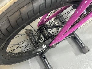 画像9: Sunday Street Sweeper Bike [20.75"TT] Gloss Berry (9)