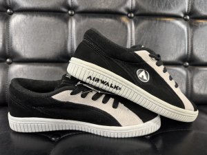 画像1: *[アウトレット]Air Walk One OG "RANDOM"  (Black/White) 9.5 (1)