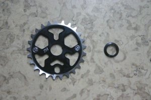 画像1: *Madera Meridian sprocket 25t (1)