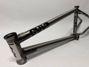 画像1: Cult Biggie Frame [20.5"TT] Devon Smillie/Raw (1)