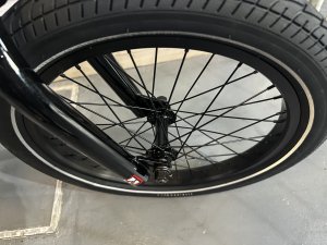 画像2: [KIDS] 2026 FIT Misfit 18 [18"Wheel] Gloss Black (2)