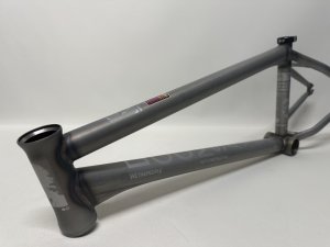 画像1: WeThePeople Doomsayer Frame [20.75"TT] Matt Translucent Grey (1)