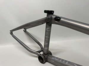 画像4: WeThePeople Doomsayer Frame [20.75"TT] Matt Translucent Grey (4)