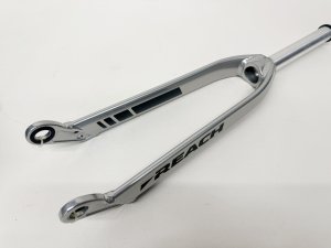 画像1: [24"Wheel] Yess 24Pro Alumi Race Fork [20mm] [24"/1-1/8"] (1)