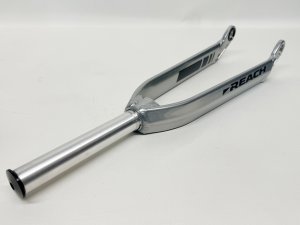 画像3: [24"Wheel] Yess 24Pro Alumi Race Fork [20mm] [24"/1-1/8"] (3)